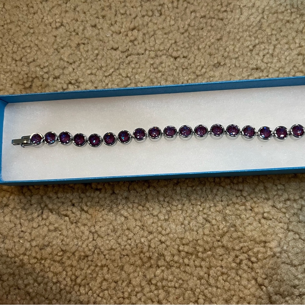 Burgundy Delite Ice Bracelet